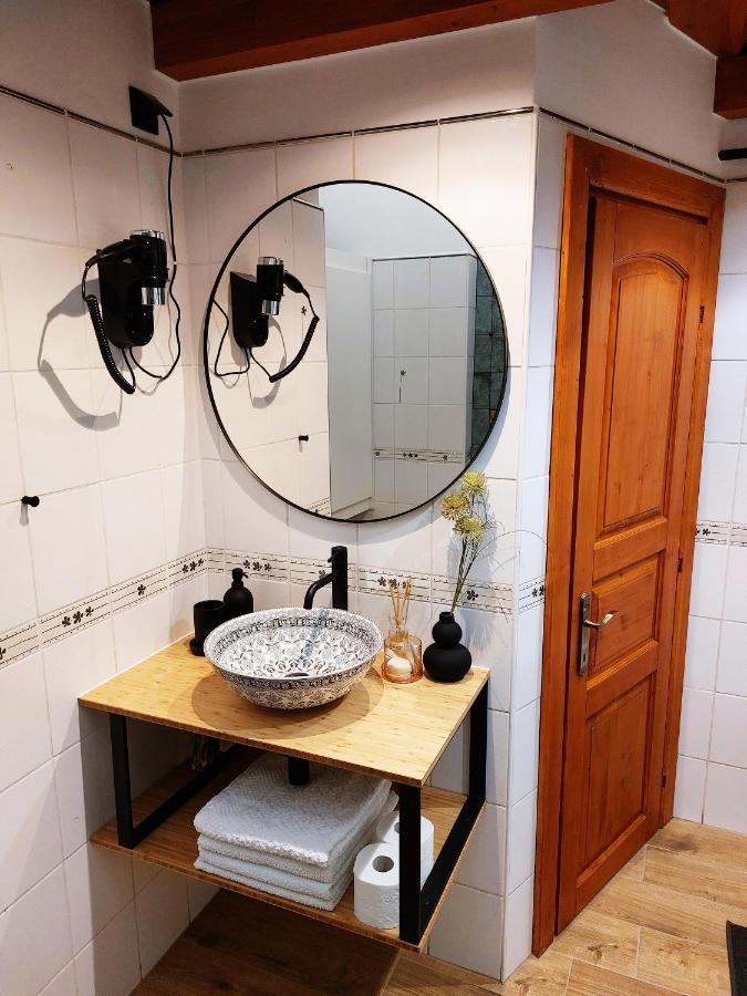 Square 16 Apartman - Absolutely Central Location With Self Check In Szombathely Esterno foto