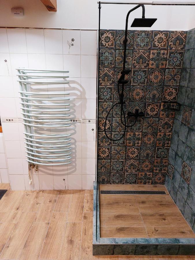 Square 16 Apartman - Absolutely Central Location With Self Check In Szombathely Esterno foto