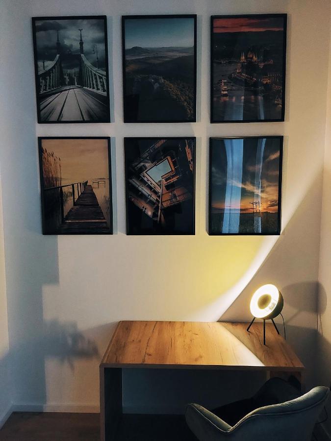 Square 16 Apartman - Absolutely Central Location With Self Check In Szombathely Esterno foto