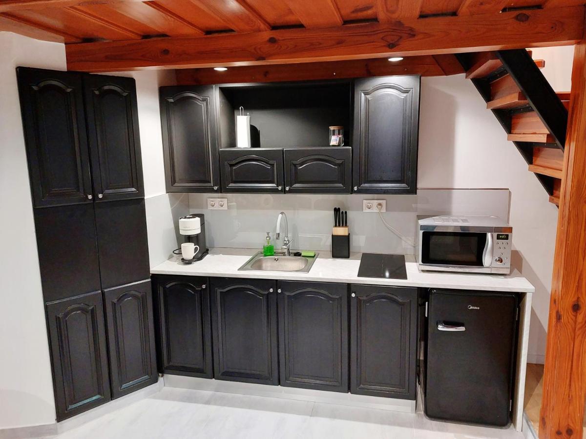 Square 16 Apartman - Absolutely Central Location With Self Check In Szombathely Esterno foto